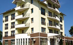 Hotel Everest